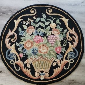 American Hooked Rug 1930s 1940s Floral Bouquet